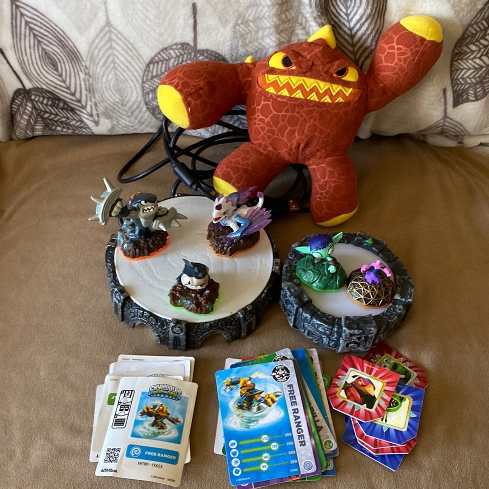 Skylanders lot